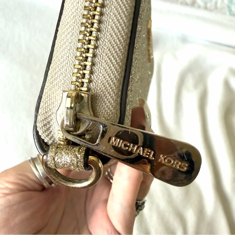 Michael Kors Jet Set Travel Glitter Pale Gold Phone Case  Wallet EUC